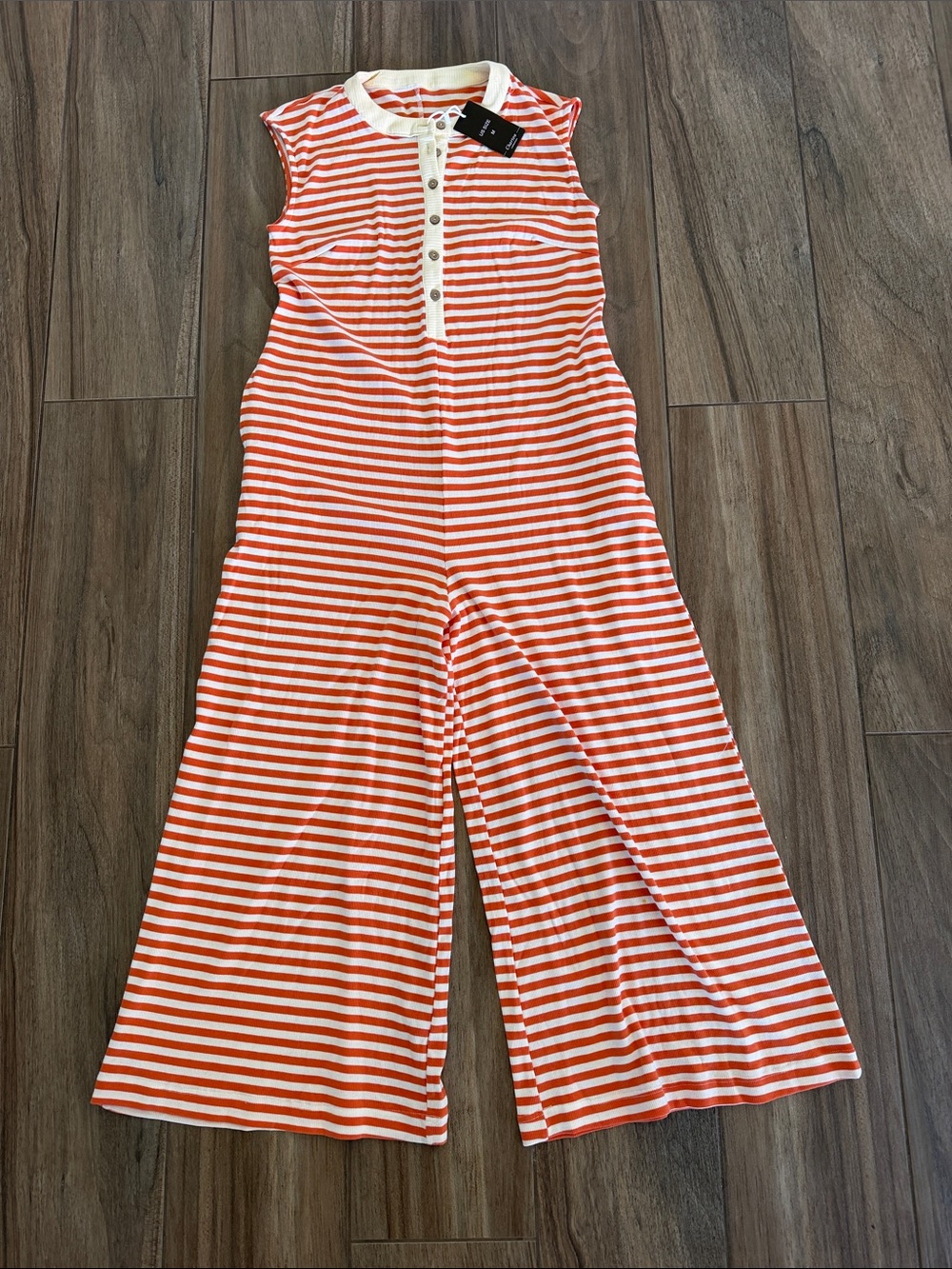 Striped Orange & White Sleeveless Jumpsuit. Women’s Medium. NWT